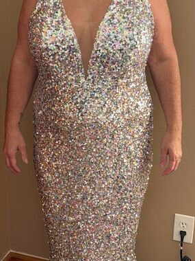 House of Chic Curve+Plus Sequin Top in White and Multicolor homecoming prom wed